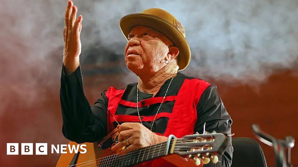 Salif Keita, the Malian singer who cancelled South African concerts