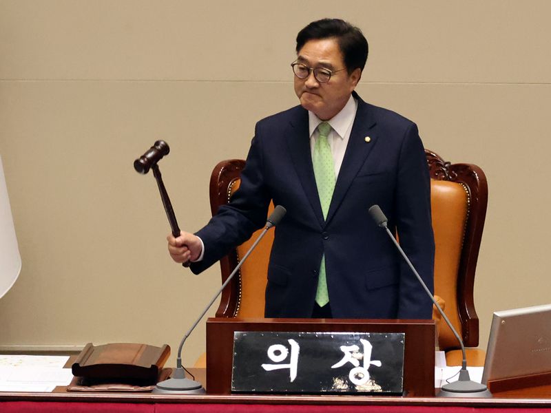 National Assembly plenary session, May 7, during the constitutional amendment vote