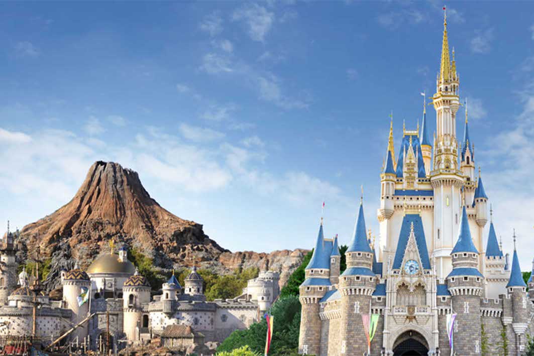 Tokyo Disney Resort entrance signage
