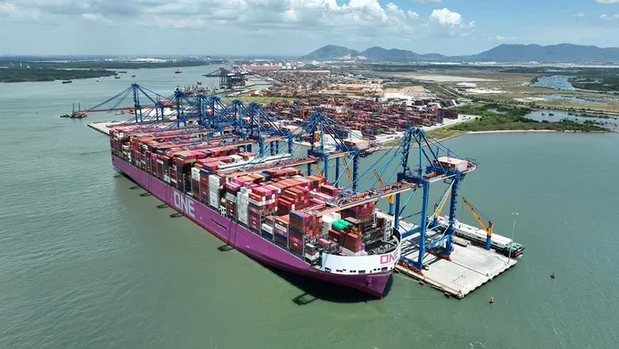 FDI accelerating into Vietnam's high-tech sectors in early 2026