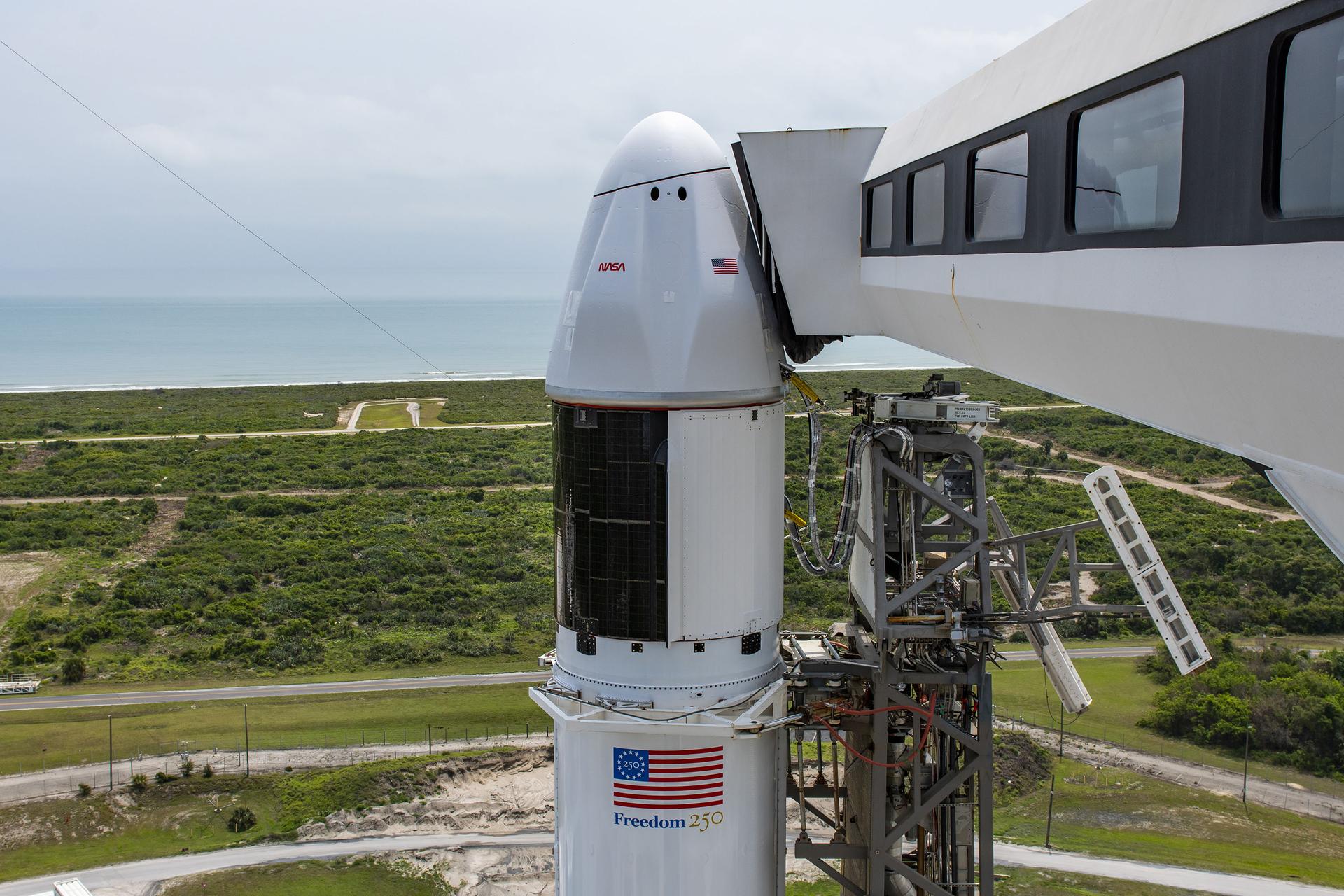 SpaceX Dragon spacecraft prepared for CRS-34 launch at Kennedy Space Center