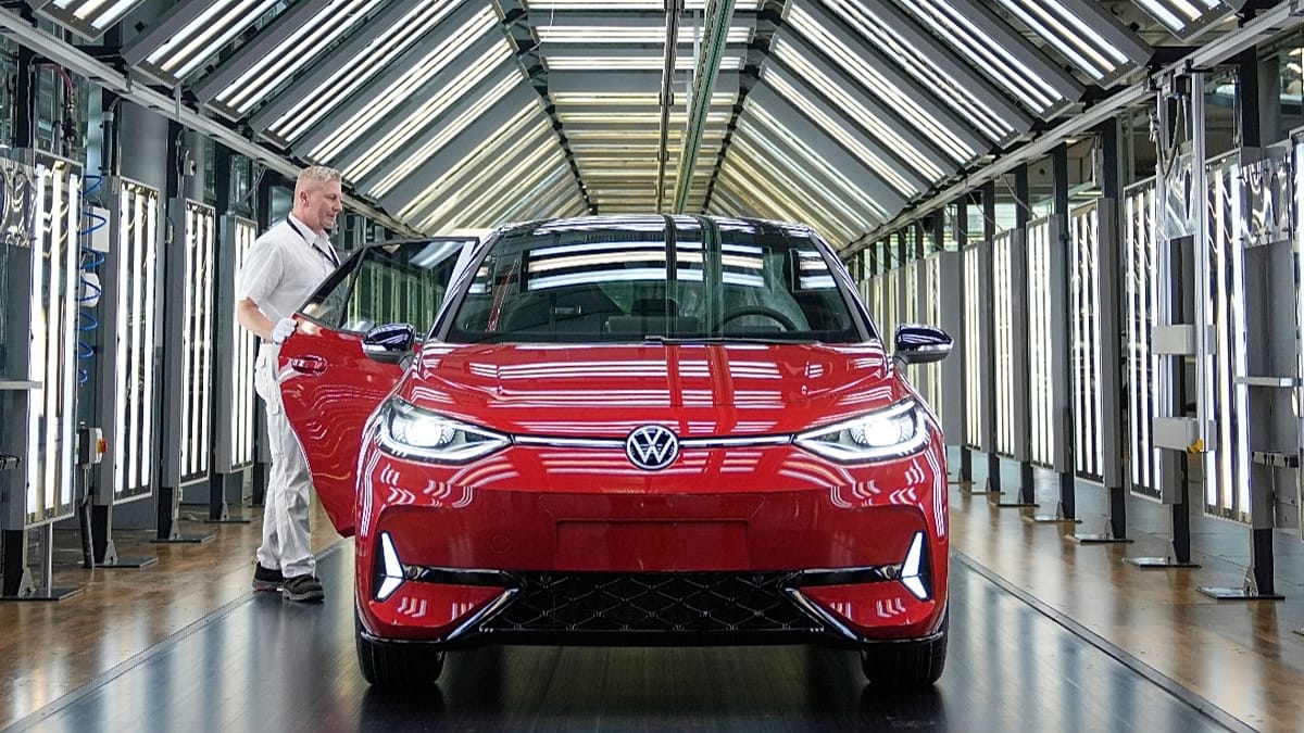 German Finance Minister visiting VW HQ amid tariff debates