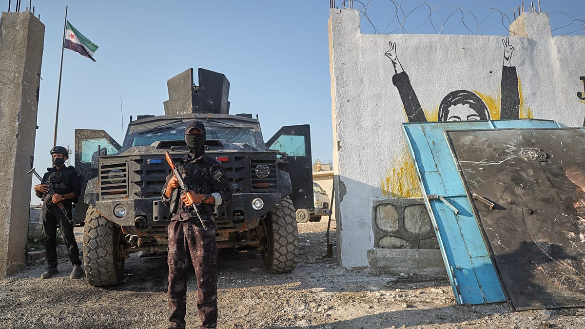 Protesters in Hasakah demanding state control