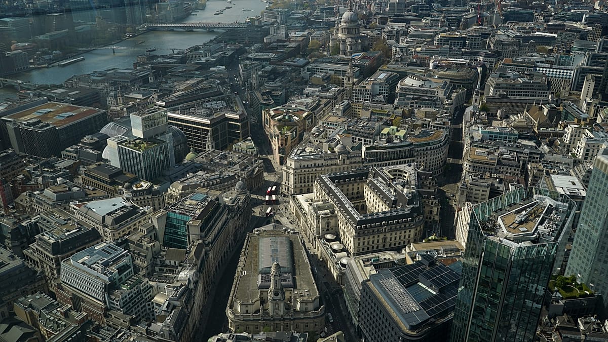 Euronews article thumbnail about British inflation and debt