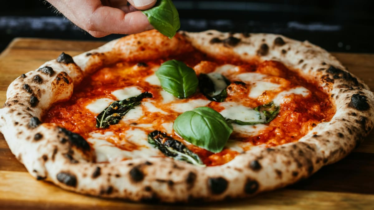 Napoli on the Road, crowned world's best pizzeria in London