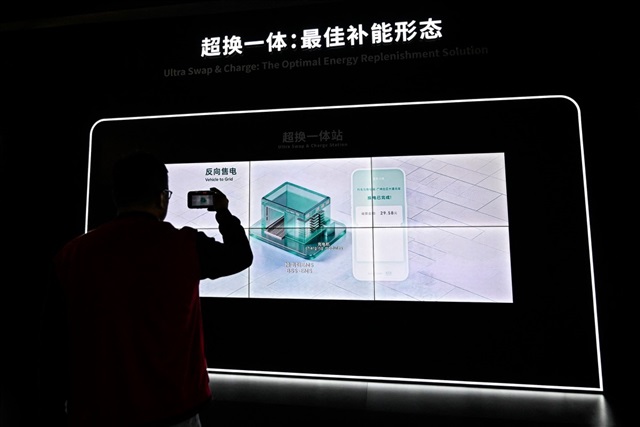 EV battery market share shifts — the rise of Chinese firms and challenges for Korean companies