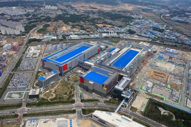 Samsung lags behind TSMC and Intel in packaging technologies critical for AI chips