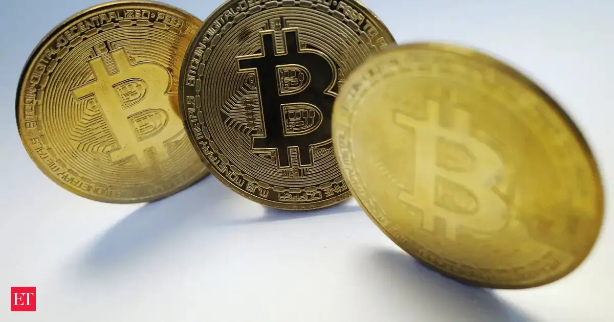 Bitcoin price action amid ETF volatility