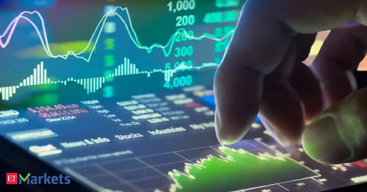 Hedge fund performance and capital inflow trends