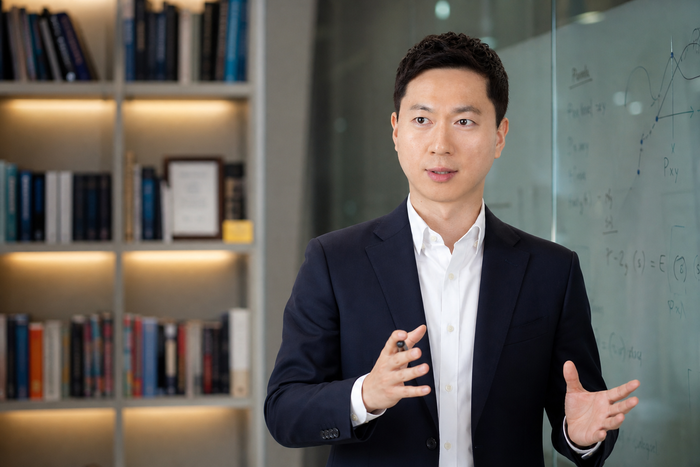 최두훈 교수의 메신저 소통과 자살 생각 연관성 연구