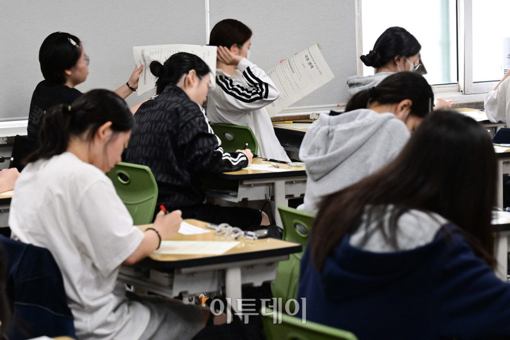 비수도권 수험생 지역대 지원율 상승 그래프 및 기사 이미지