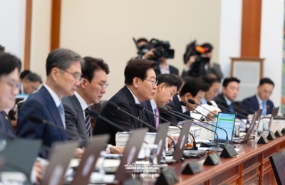 Graphic of the government’s expert training plan