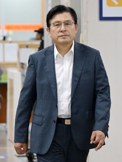 법정 향하는 황교안 자유와혁신 대표