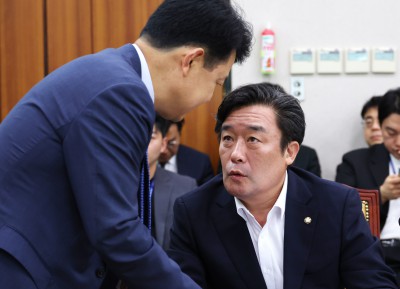 여야 간사 논의 장면