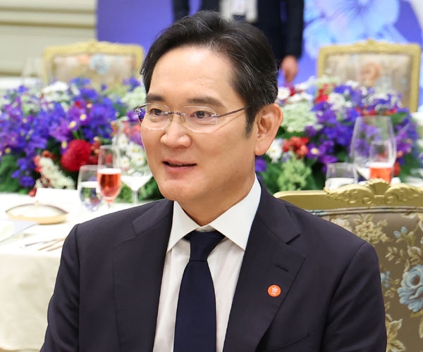 이재용 회장의 지분 매입 계획이 부각된 삼성전자