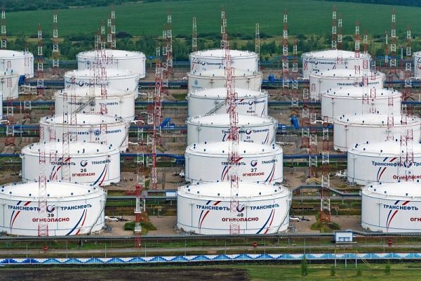 Russian oil infrastructure symbolizing Urals exports