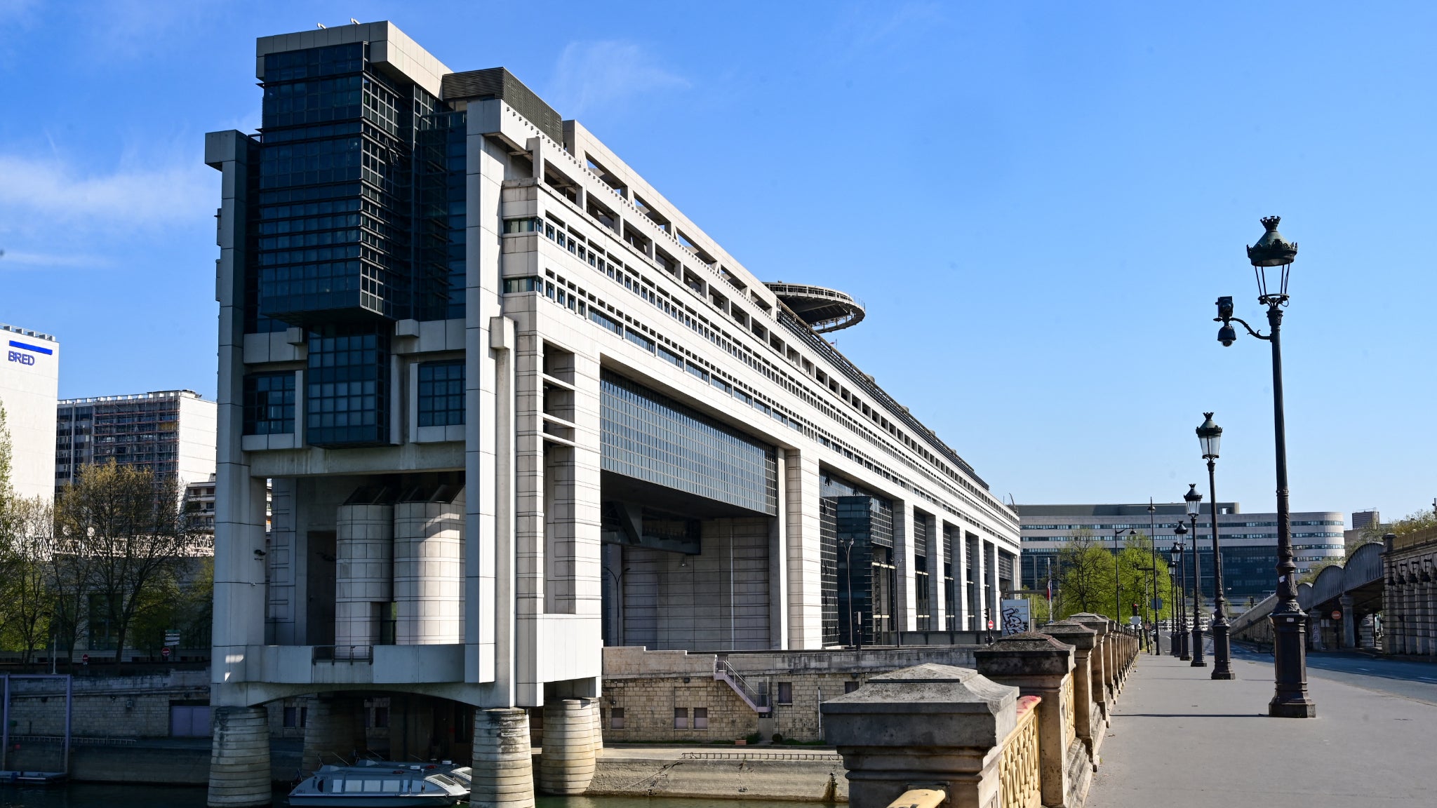 French finance ministry building representing Bercy