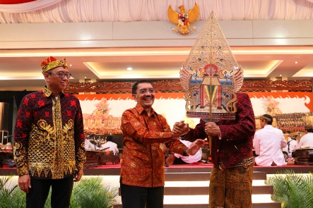 Wayang Kulit performance at Untag Surabaya