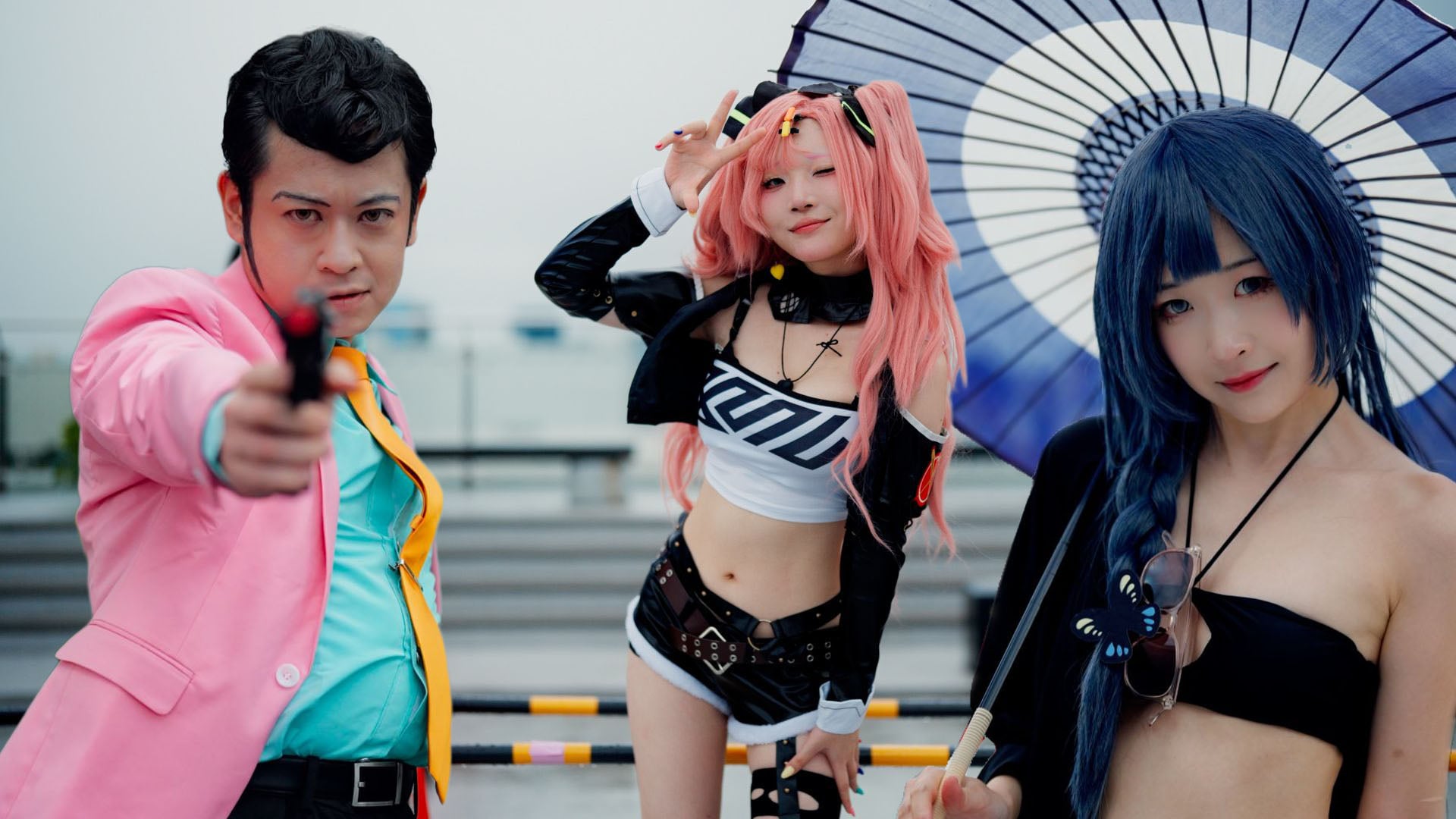 Cosplay gallery from Japan's Comiket convention featuring League of Legends and other characters