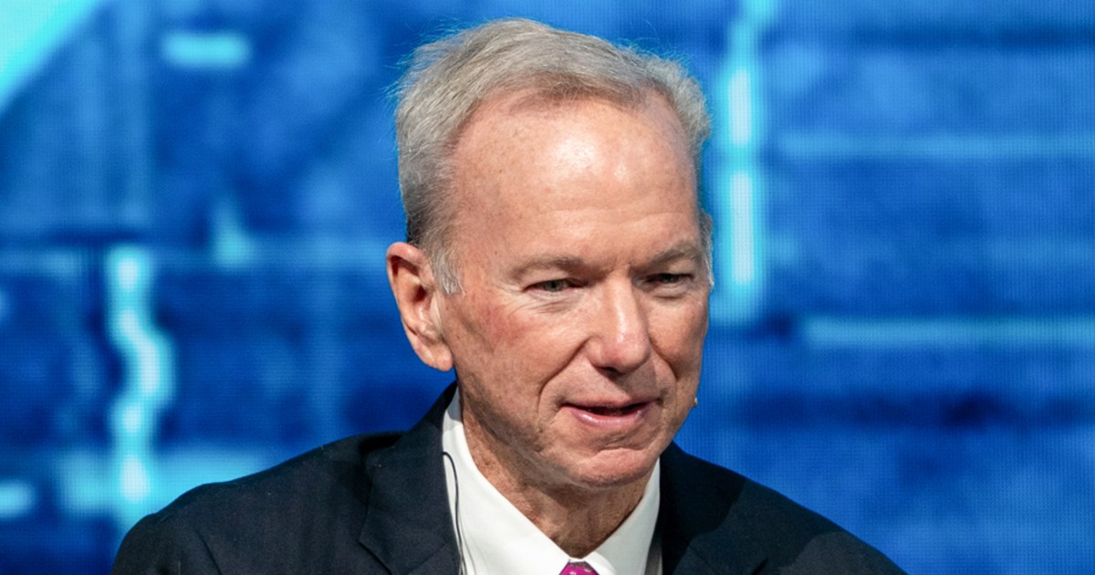Eric Schmidt speaks at the University of Arizona commencement ceremony