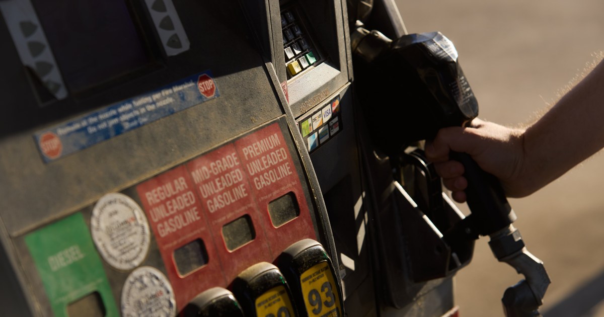 Oil price chart showing decline amid Iran peace deal hopes