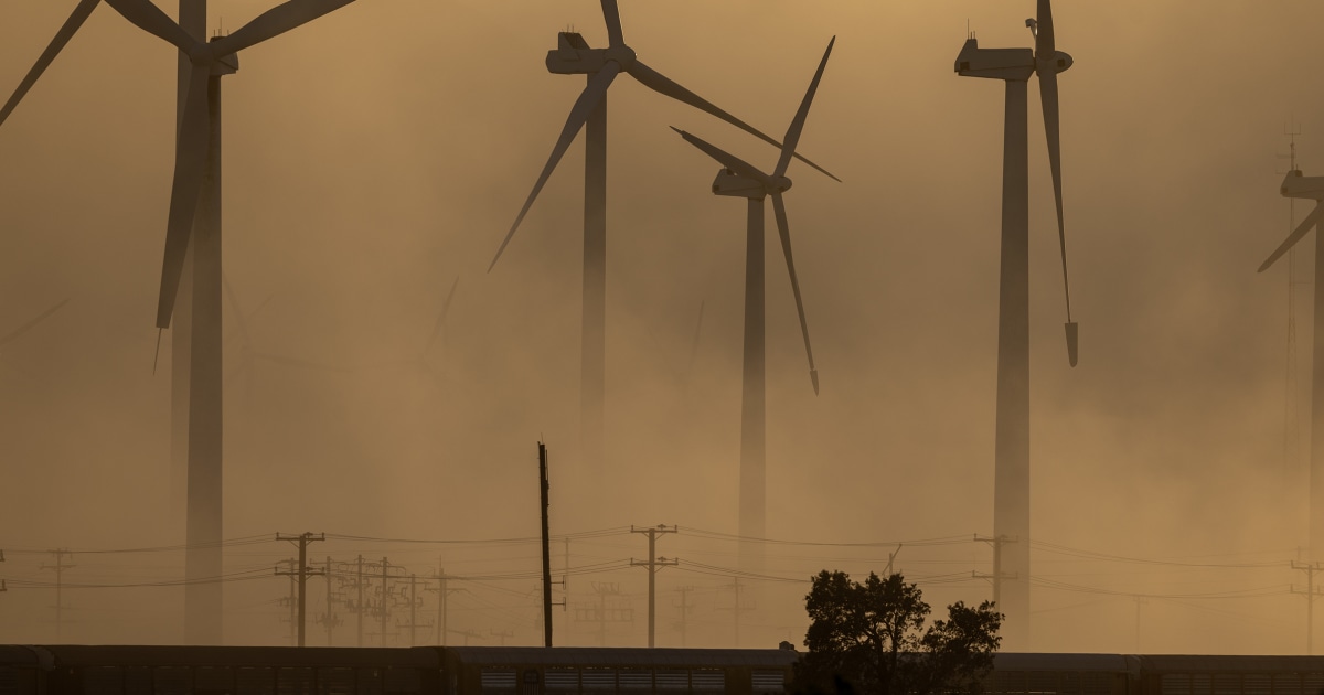 Dust storm near Palm Springs, California, illustrating declining atmospheric dust levels