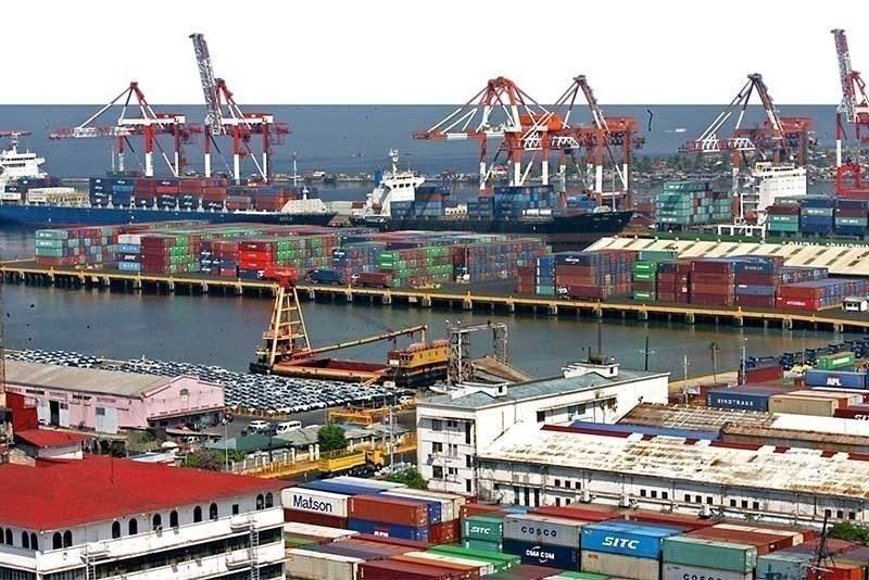Photo of congested container port in Asia
