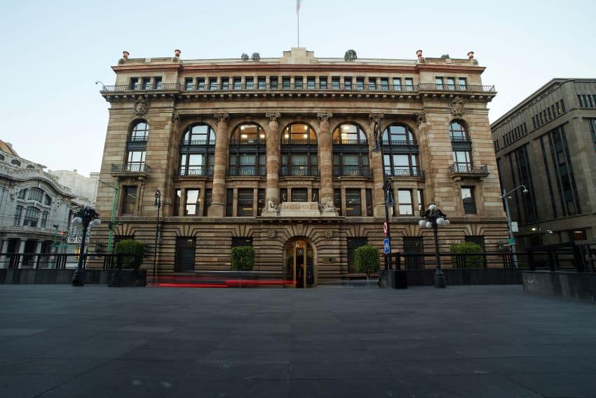 Banxico ups Mexico's annual GDP growth to 1.5% in 2026