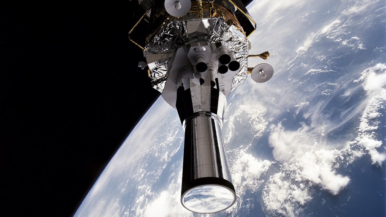 Last-generation DSP satellite in Space Shuttle payload bay