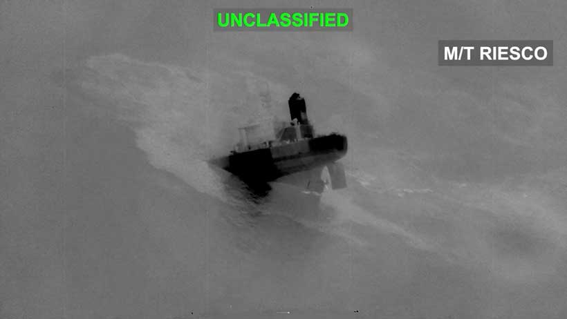 Oil tanker and infrastructure related to Hormuz tensions
