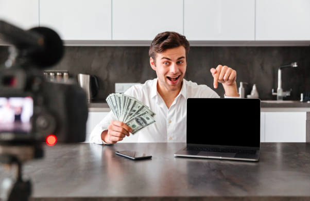 TikTok earnings breakdown screenshot showing per-view revenue data