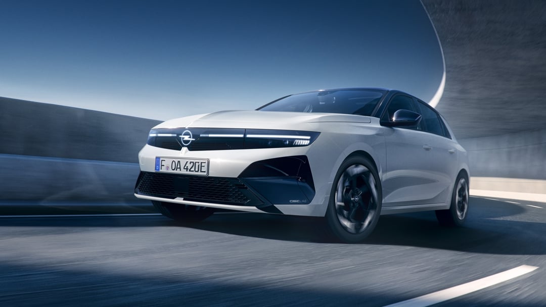 Opel Astra GSe Line concept teased for Paris