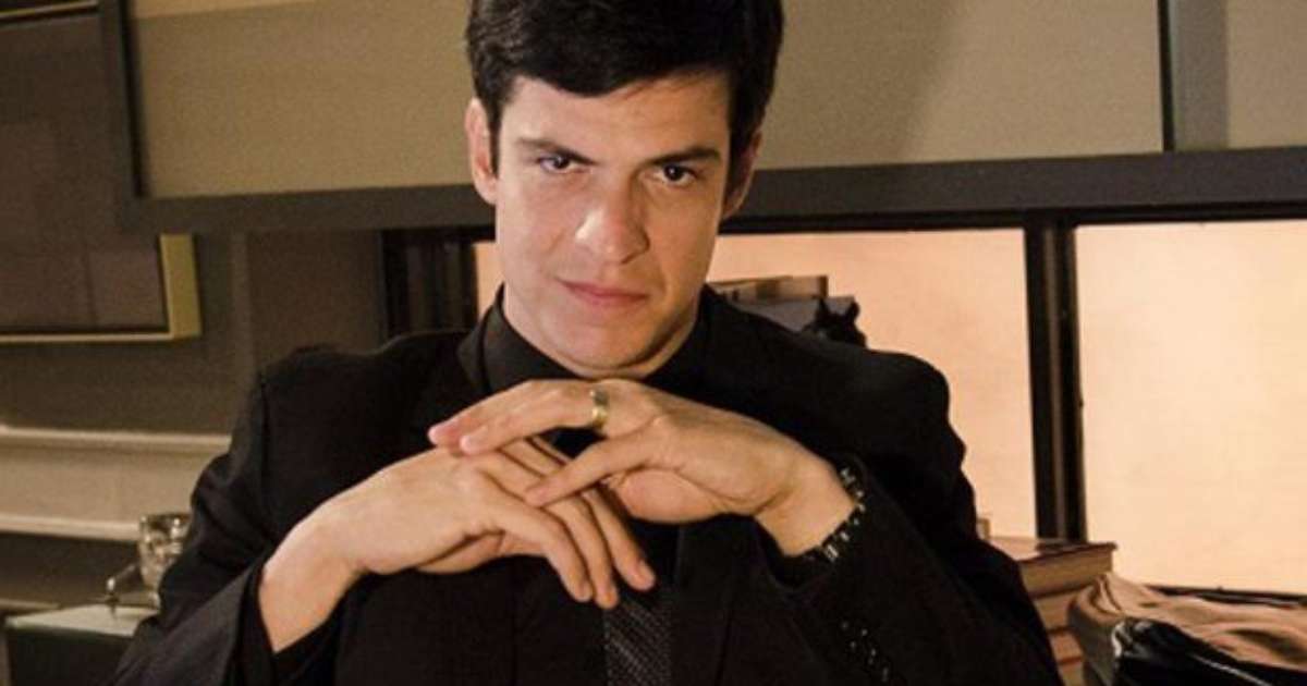 Mateus Solano as Félix in Amor à Vida, now in vertical format on Globoplay