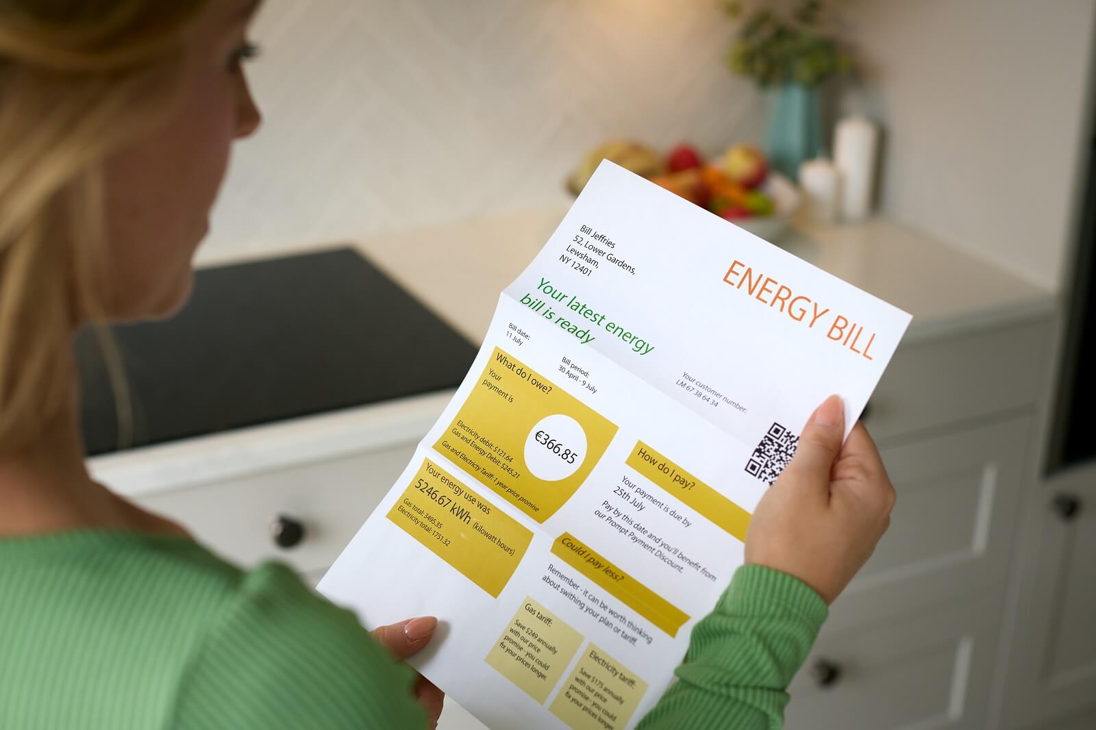 Illustration accompanying Polish Express's coverage of the IFS energy bills advice