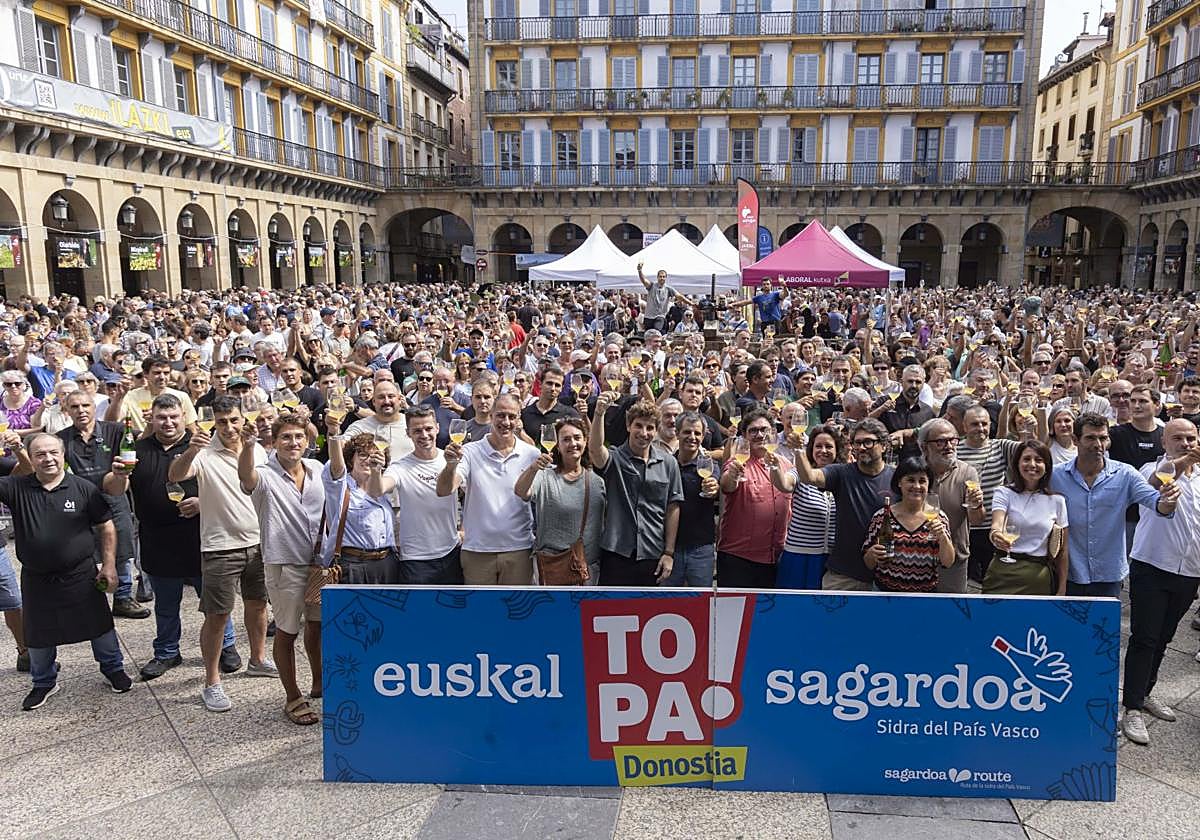 Crowds gathering for Sagardo Eguna in Donostia