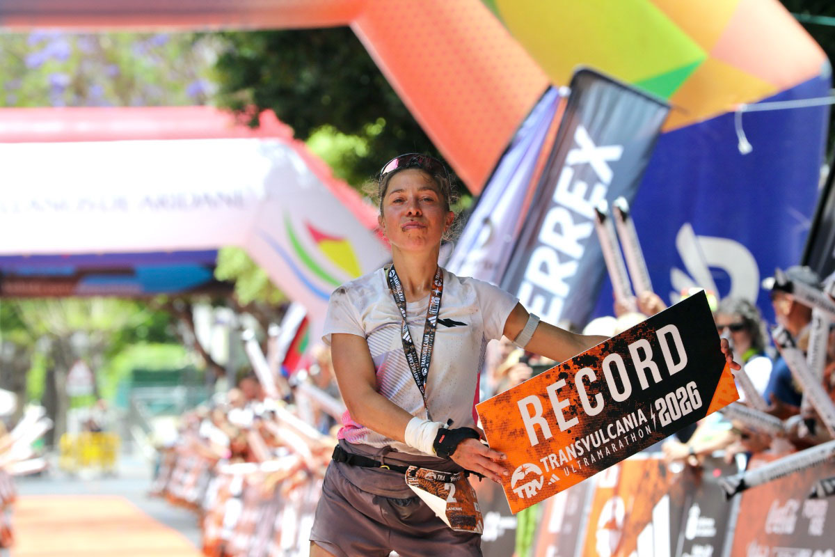 Blandine L'Hirondel crosses the finish line at the 2026 Transvulcania Ultramarathon