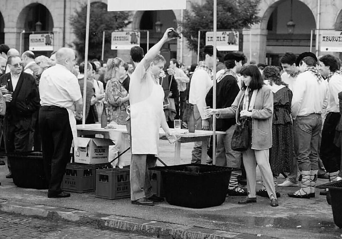 Crowds gather at Herri Eguna to participate in the txotx cider-pouring ritual