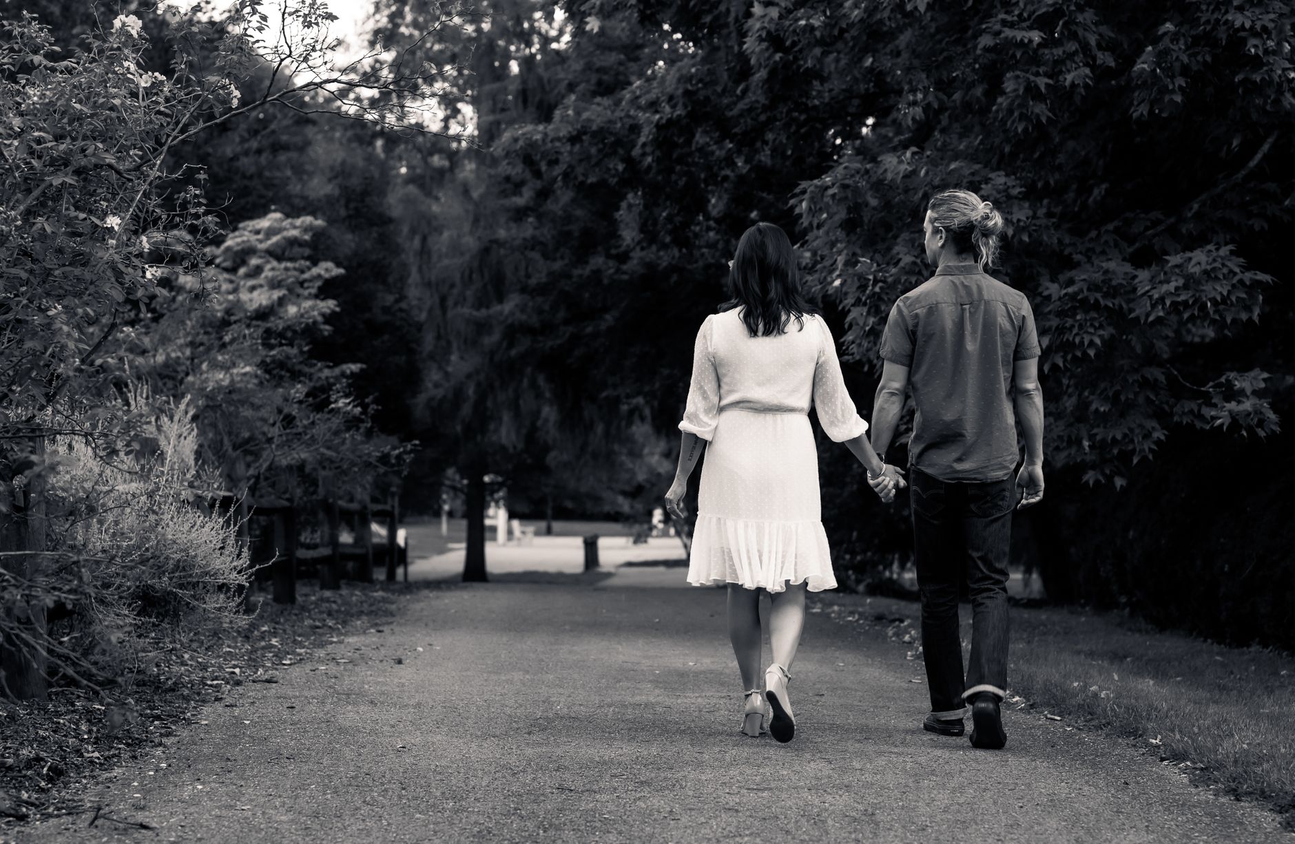 Couple walking together illustrating secure attachment concepts