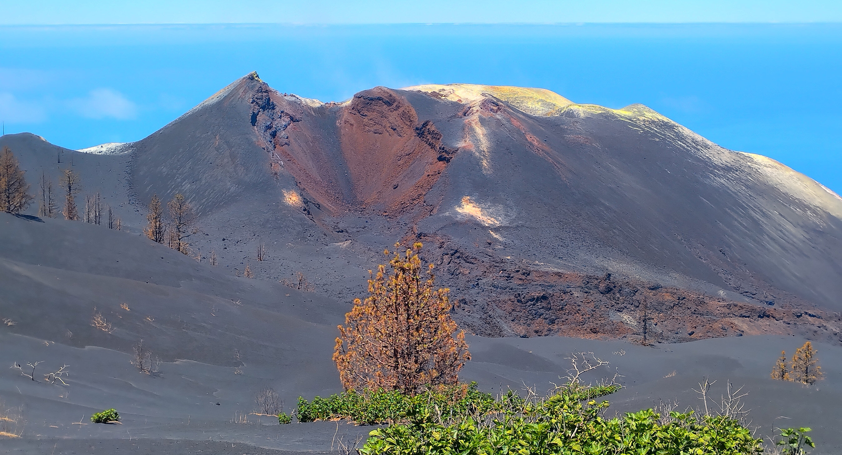 Seismic monitoring equipment used to detect volcanic gas accumulation
