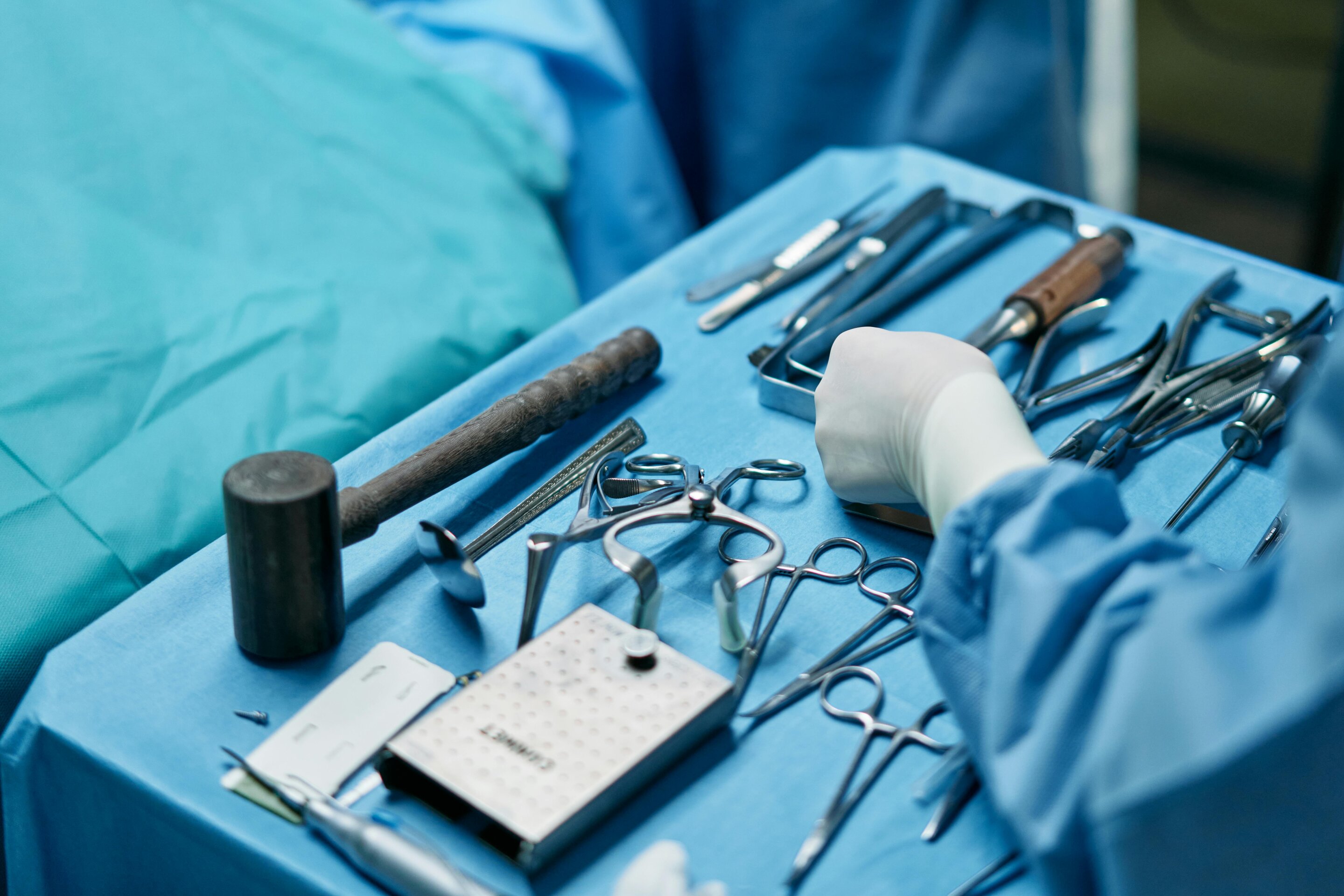 When the body heals, the mind may slip: Study reveals surgery-linked cognitive decline in older adults