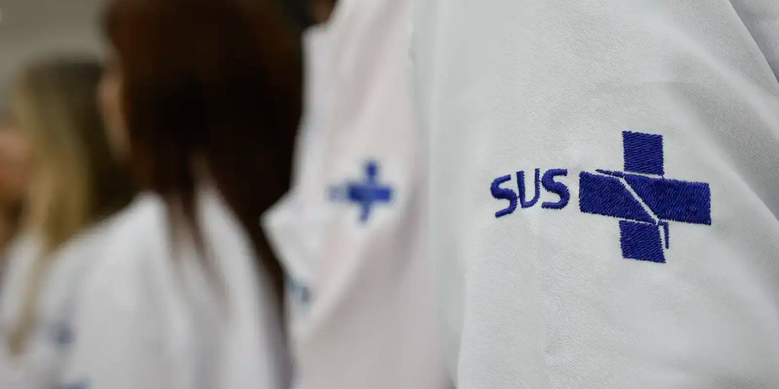 Mais Médicos Especialistas program announcement