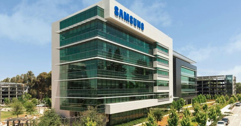 Samsung and SK Hynix semiconductor manufacturing facilities investment announcement