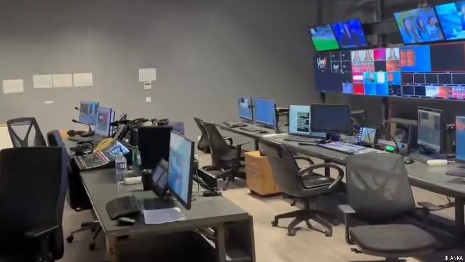 Halk TV binasına yapılan baskından bir görüntü