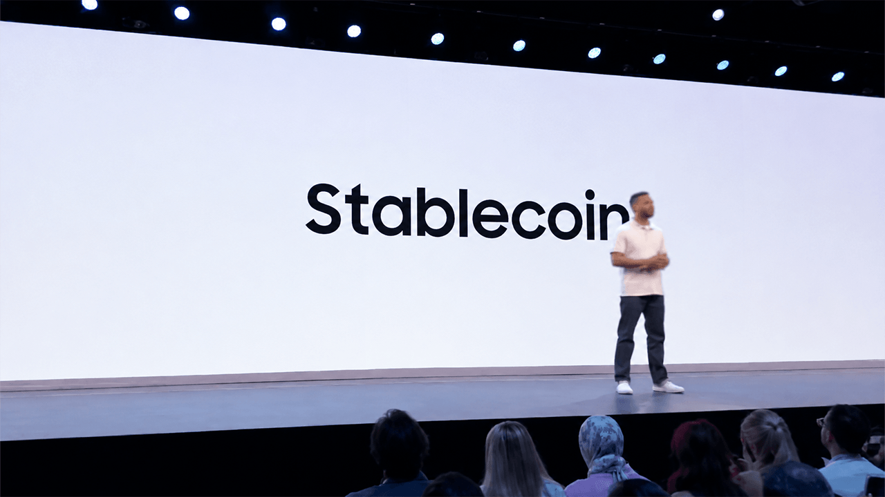 Visual explanation of stablecoin depeg mechanics and historical price drops