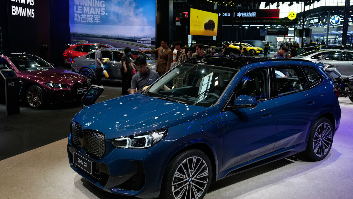 Swedish electric vehicle registrations climbing toward market parity, 2026