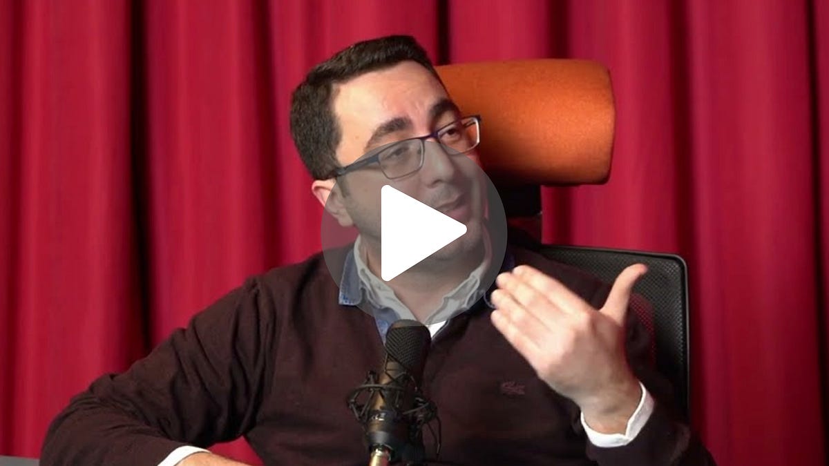 In4Startups and Asya Ventures founders discussing Turkey's startup ecosystem on podcast