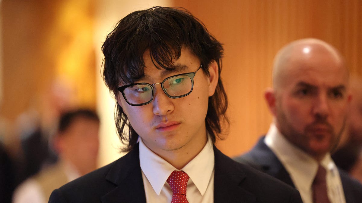 Meta's new LLM strategy marks its return to the frontier AI race