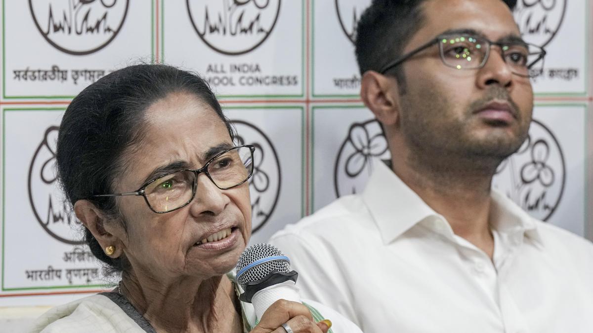Mamata Banerjee to remain CM