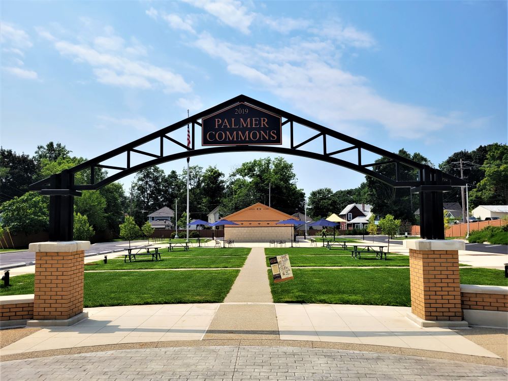 Chelsea DDA Mural painting at Palmer Park Pavilion