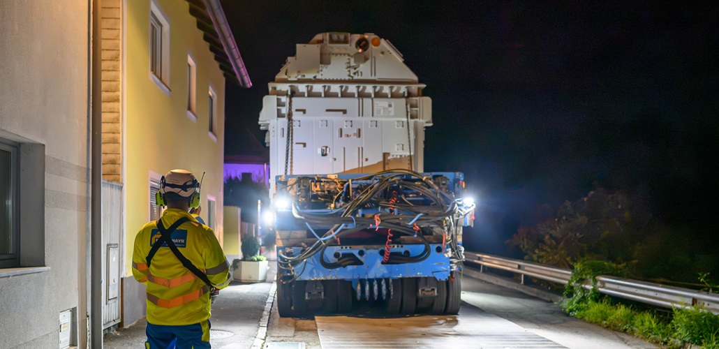Transportation of the large transformer manufactured by GE Vernova for the EGL1 project
